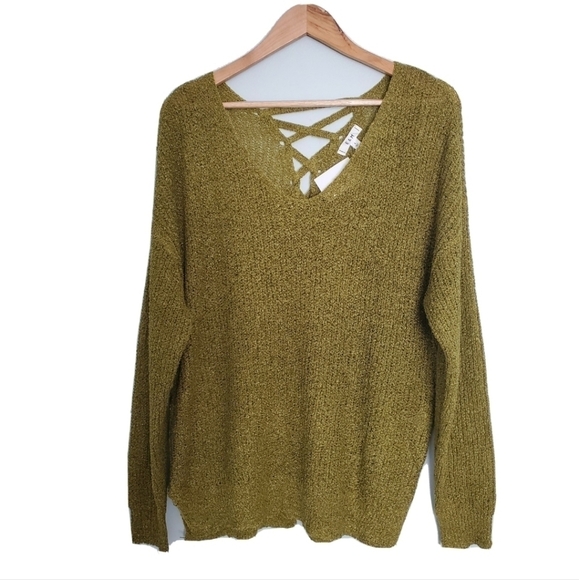 NWT E & M Kiwi Green Long Sleeved Sweate - Picture 1 of 4